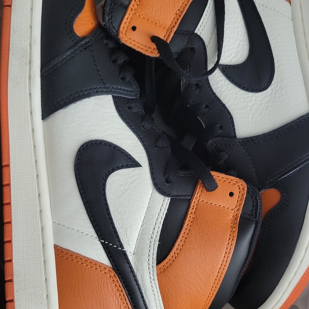 Nike Men's Size 12 Jordan 1 Shattered Backboard